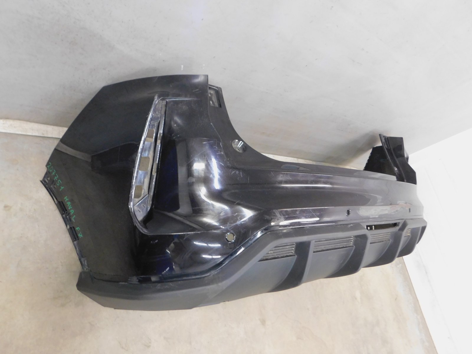 Бампер задний