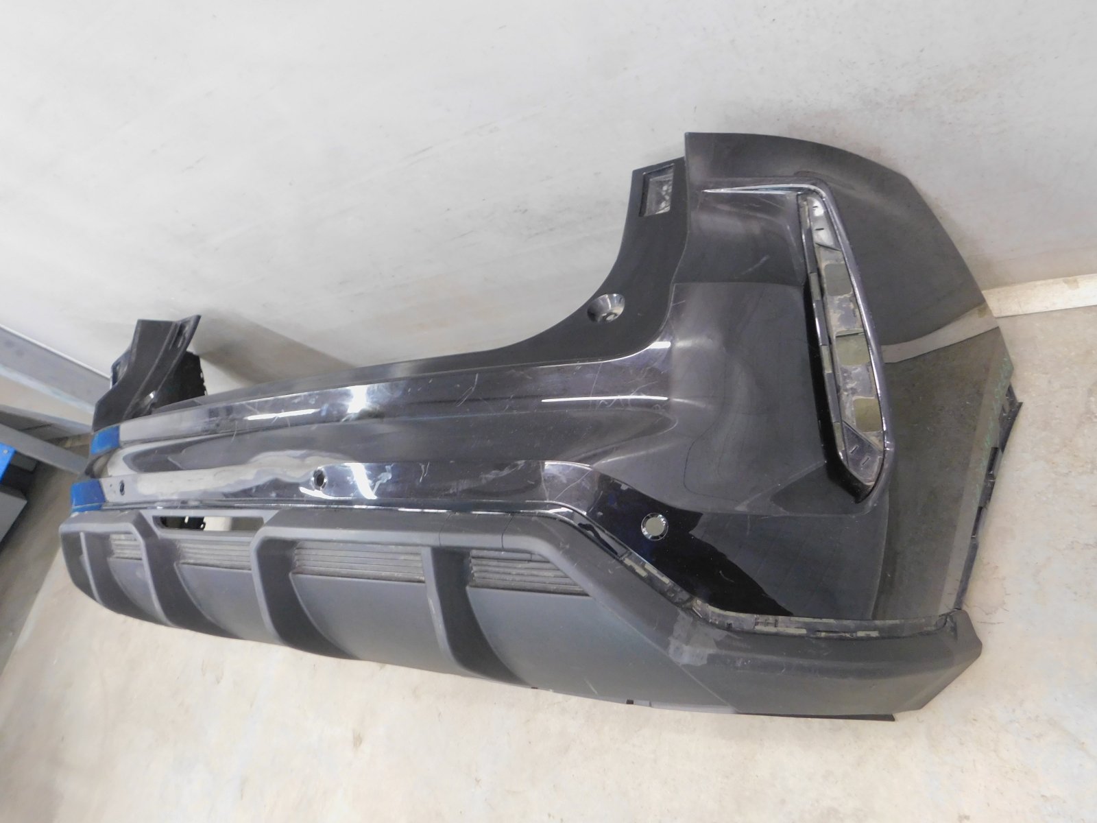 Бампер задний