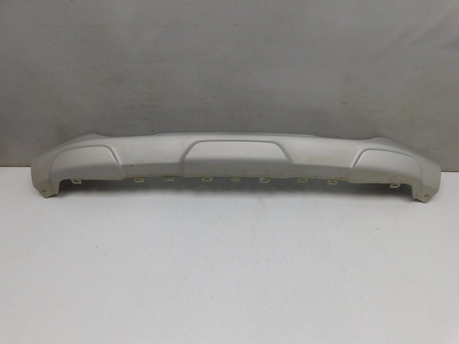 Накладка переднего бампера Renault Sandero 2014>