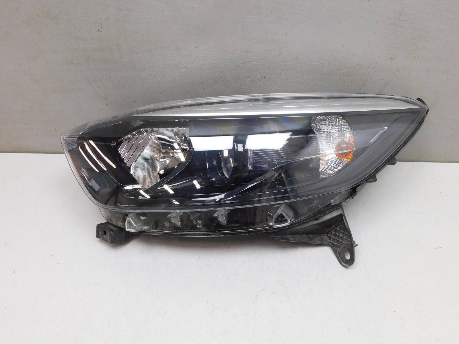 Фара левая Renault Kaptur 2016>