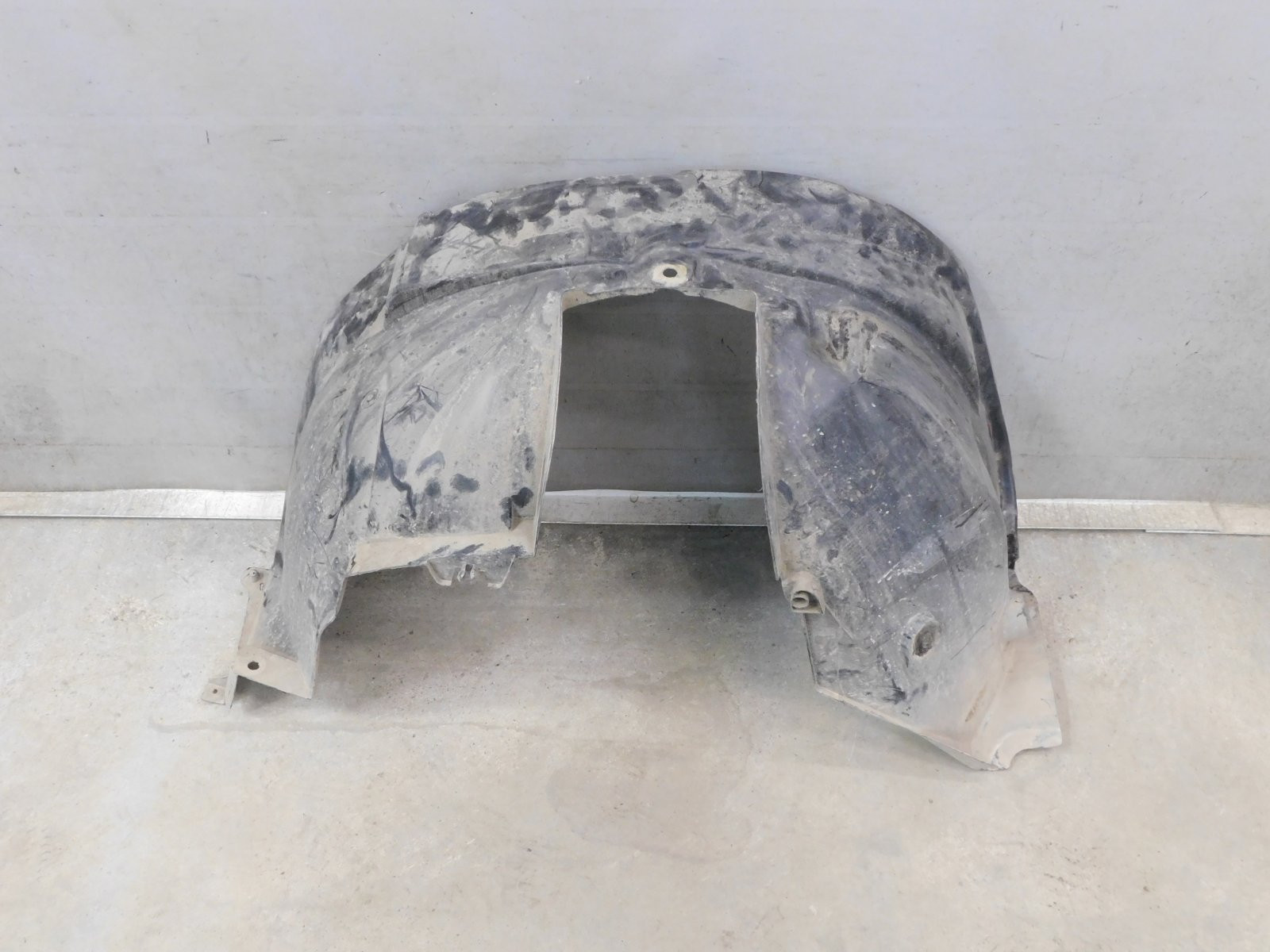 Локер передний правый Renault Duster 2011>