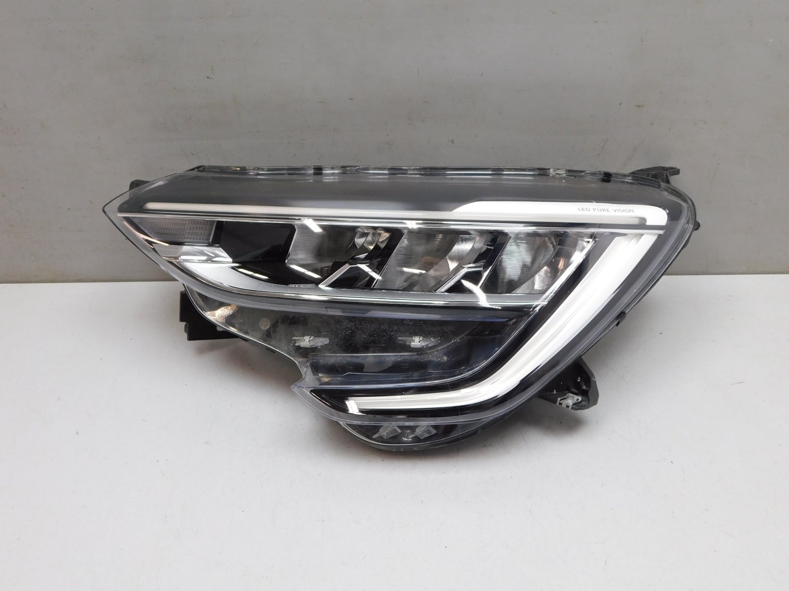 Фара левая Renault Arkana 2019>