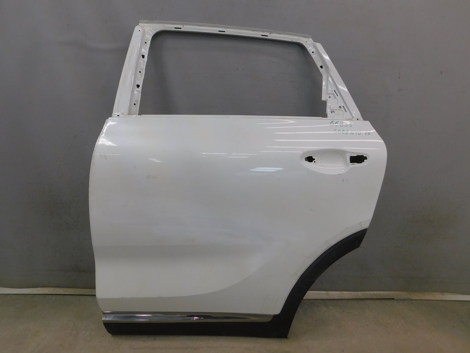 Дверь задняя левая Kia Sorento Prime 2015>