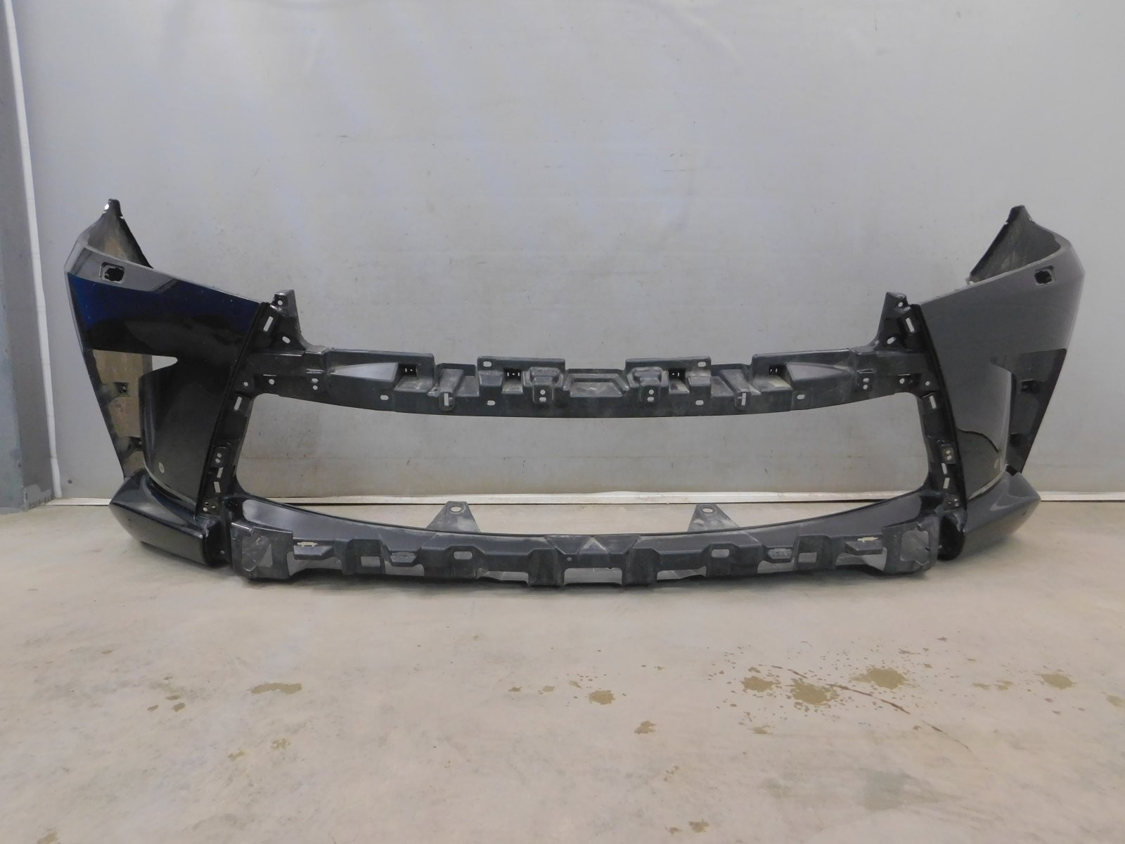 Бампер передний Lexus LX 570 (URJ200) 2007>