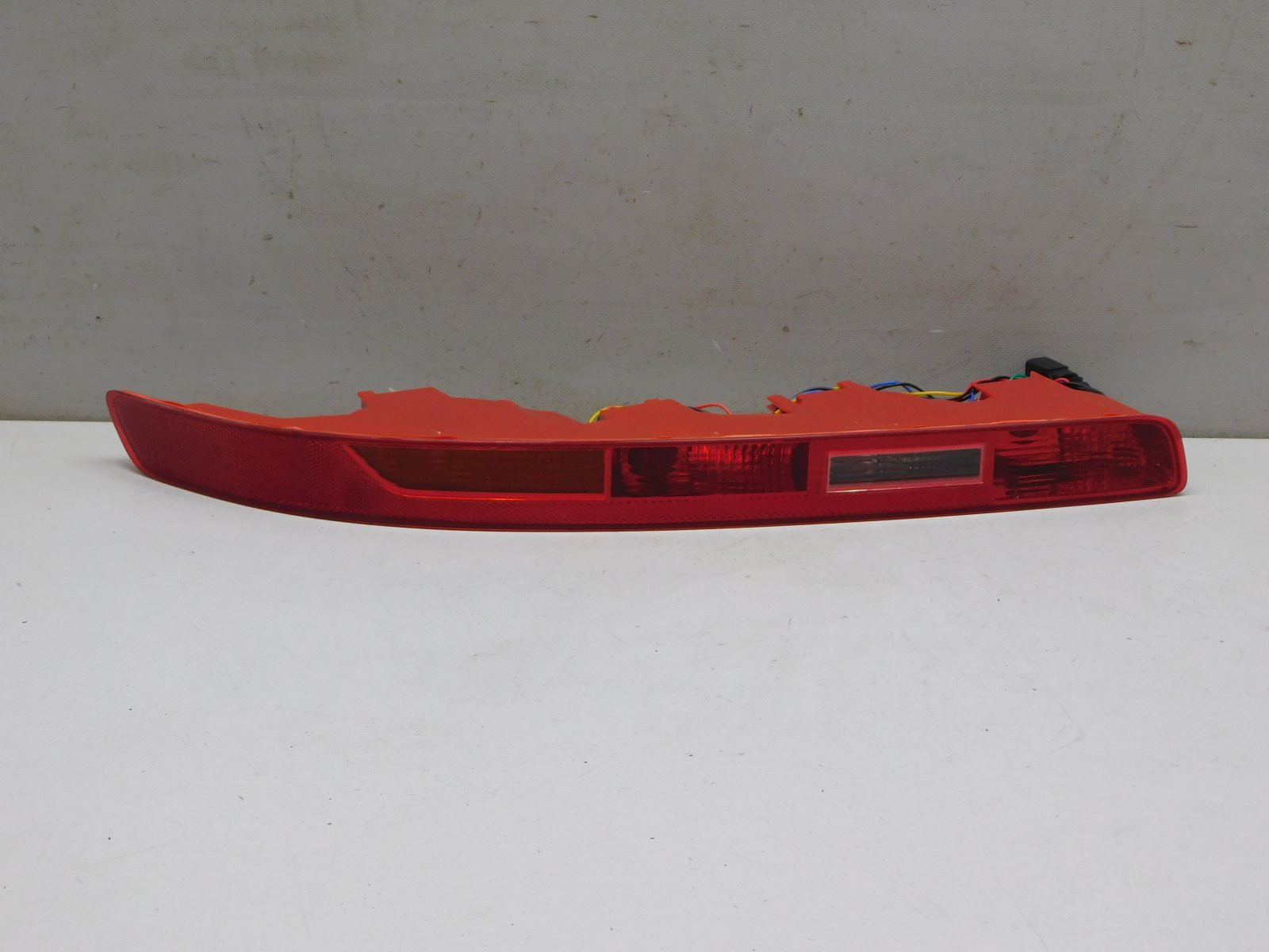 Фонарь задний в бампер левый Audi Q7 [4L] 2005-2015