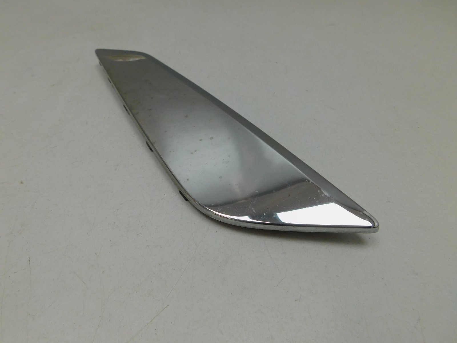 Накладка крыла переднего левого BMW 5-серия G30 2016>