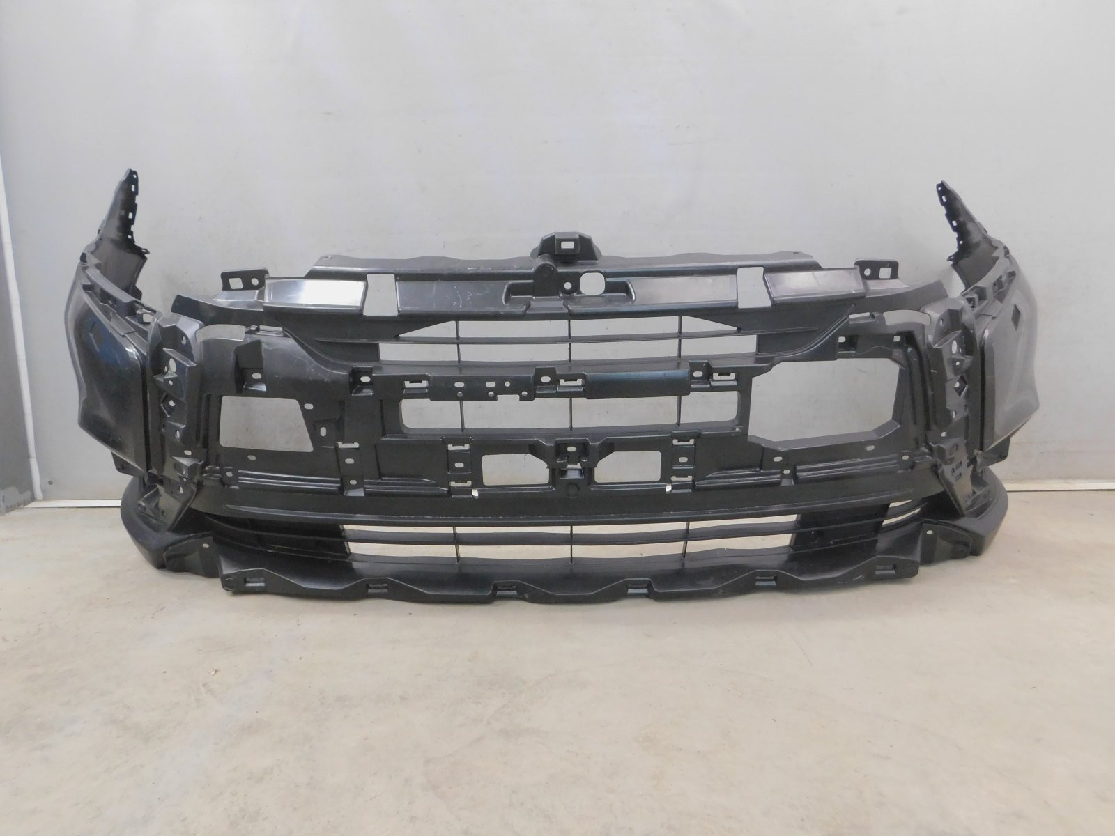 Бампер передний Mitsubishi Outlander 2012>