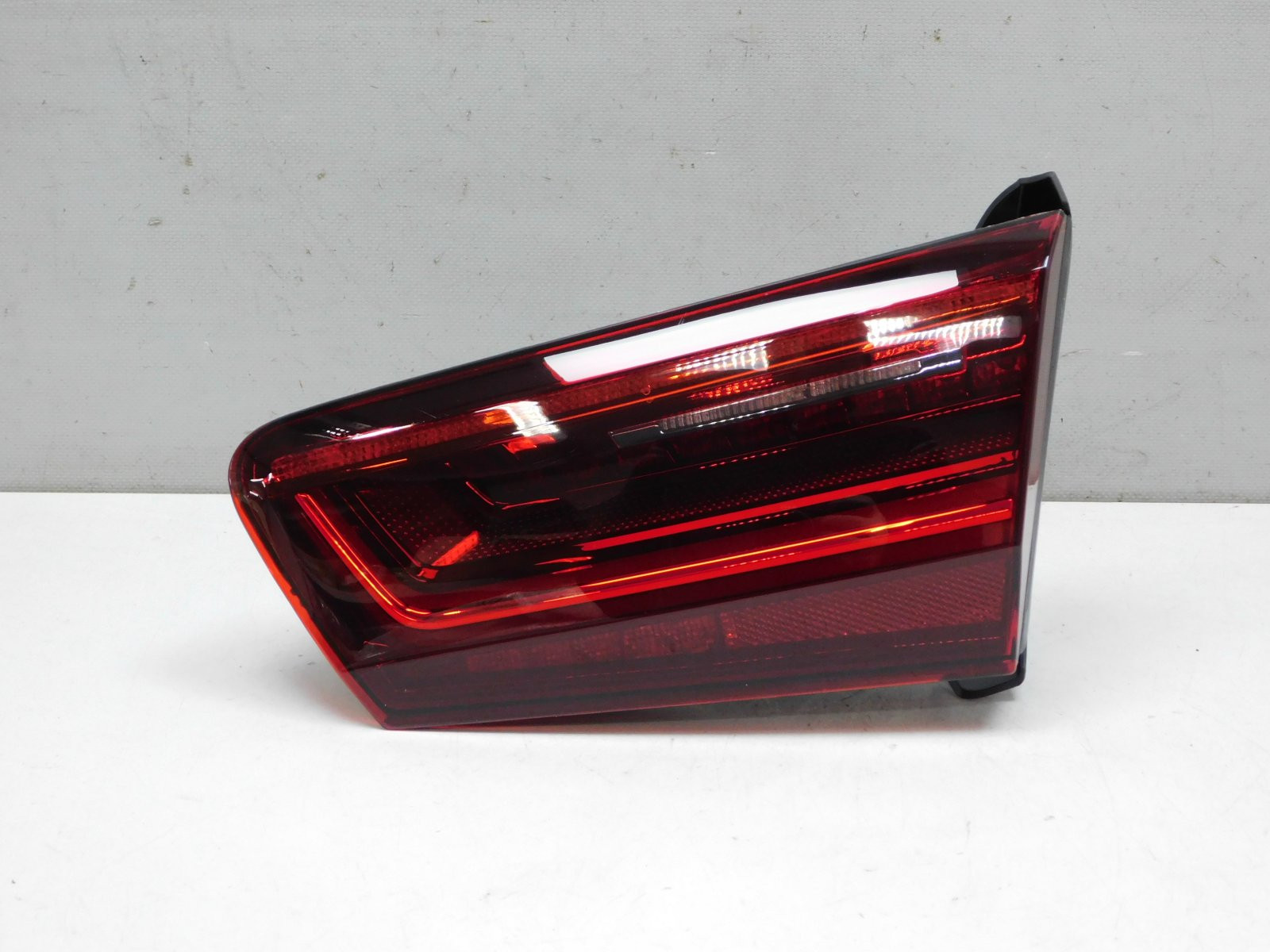 Фонарь задний внутренний правый Audi A6 [C7,4G] 2011-2018
