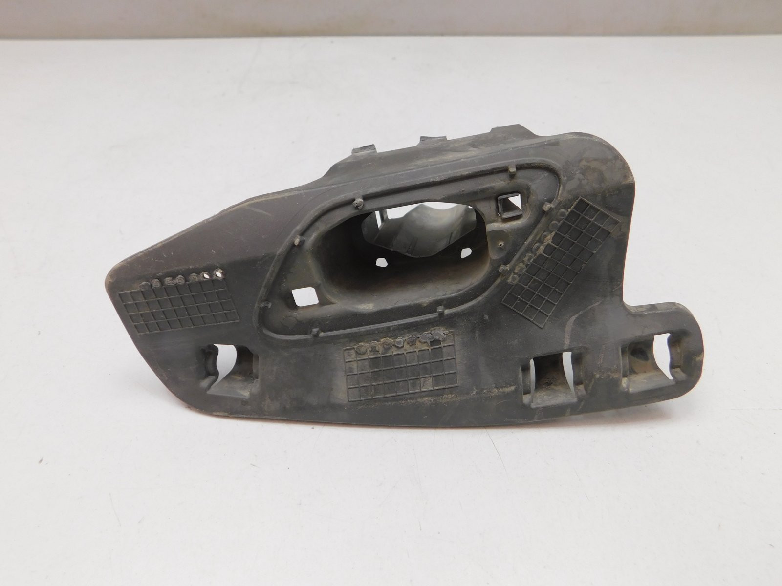 Кронштейн форсунки омывателя фар Volkswagen Tiguan 2017>