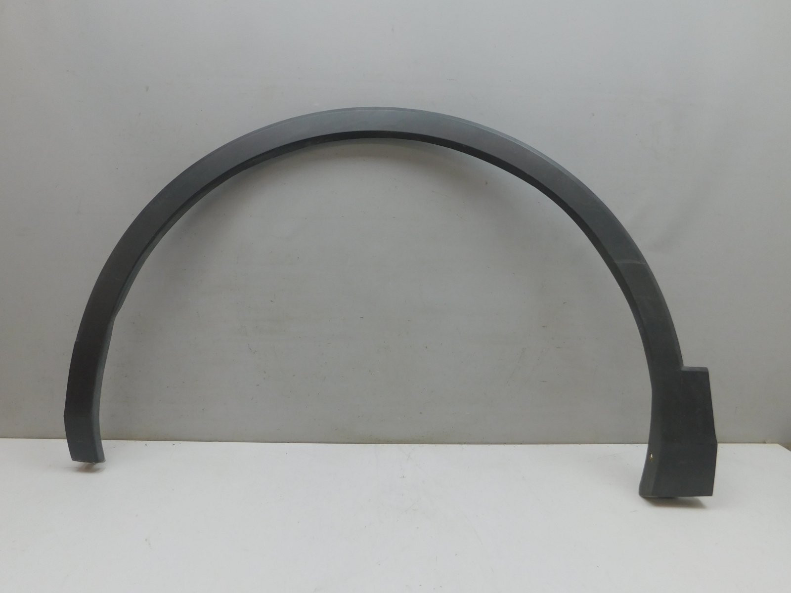 Накладка крыла переднего левого Volkswagen Tiguan 2017>