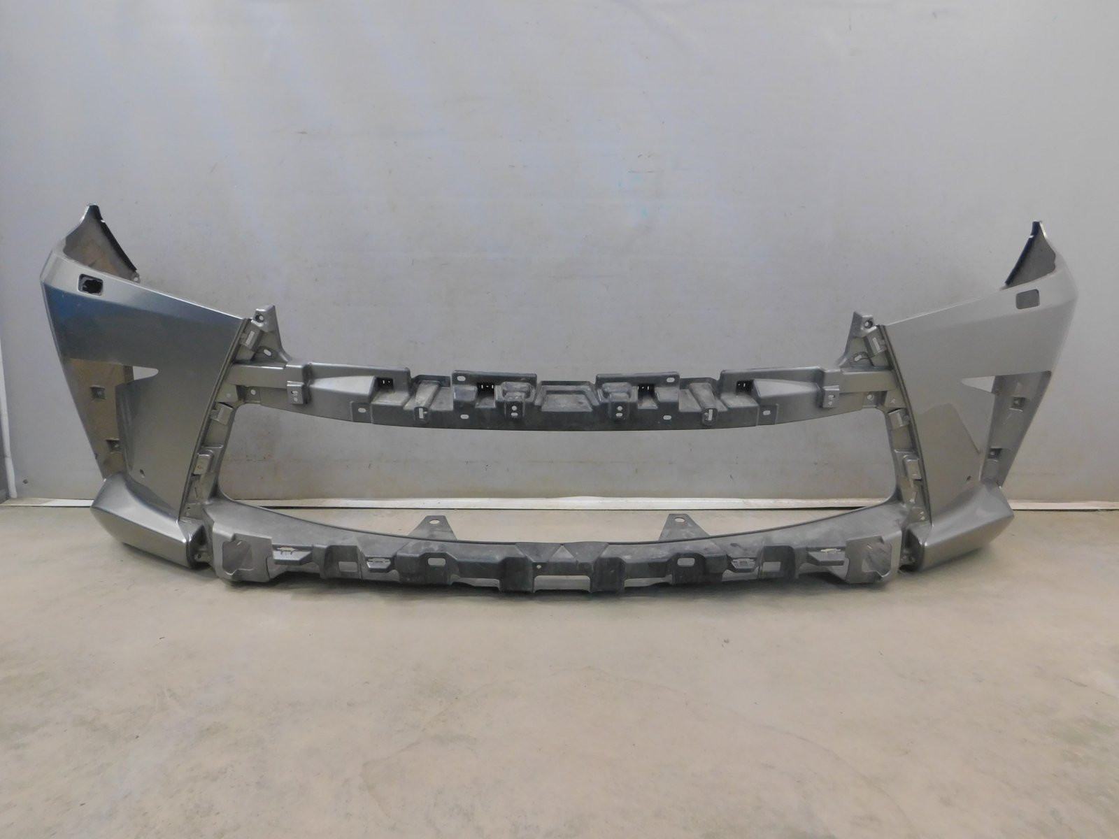 Бампер передний Lexus LX 570 (URJ200) 2007>