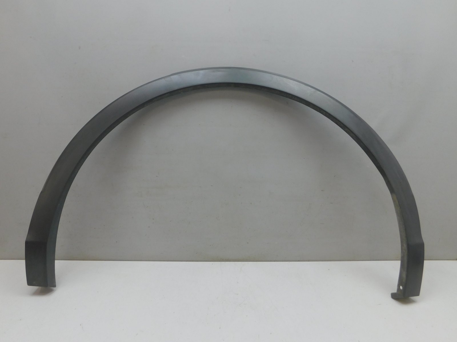 Накладка крыла заднего  левого Volkswagen Tiguan 2017>