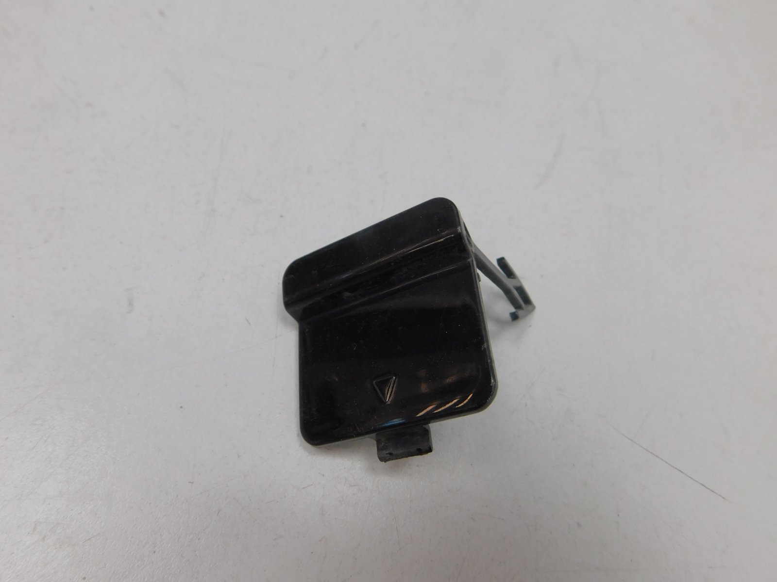 Заглушка буксировочного крюка Kia Sorento IV 2020>