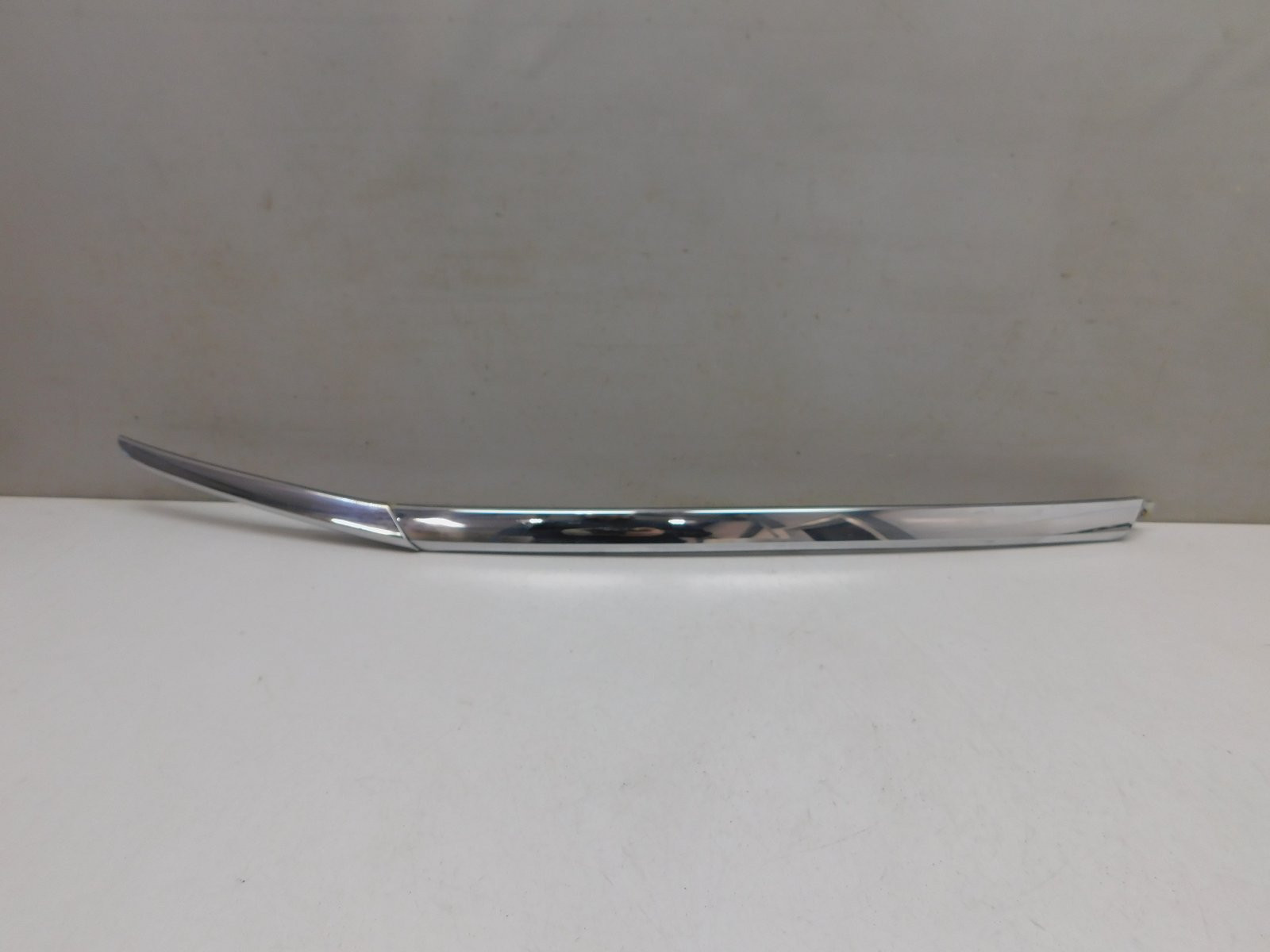 Молдинг крышки багажника Mazda 6 (GJ/GL) 2013>