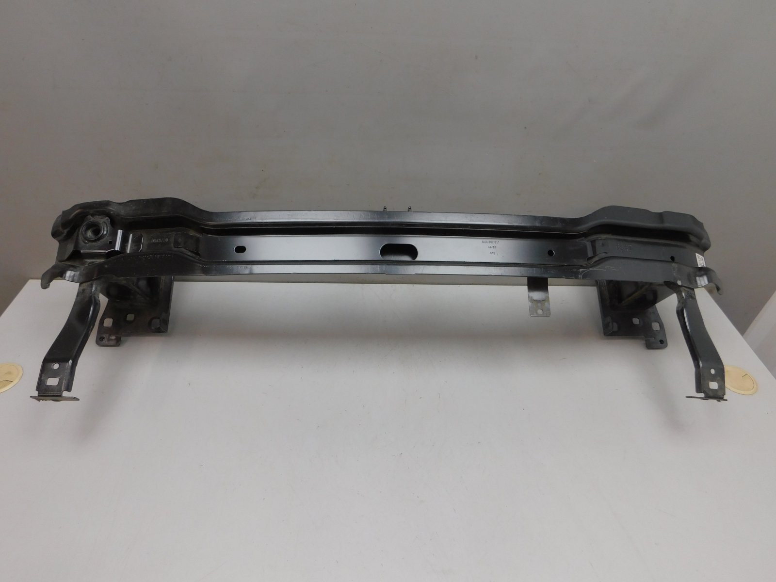 Усилитель переднего бампера Volkswagen Tiguan 2017>