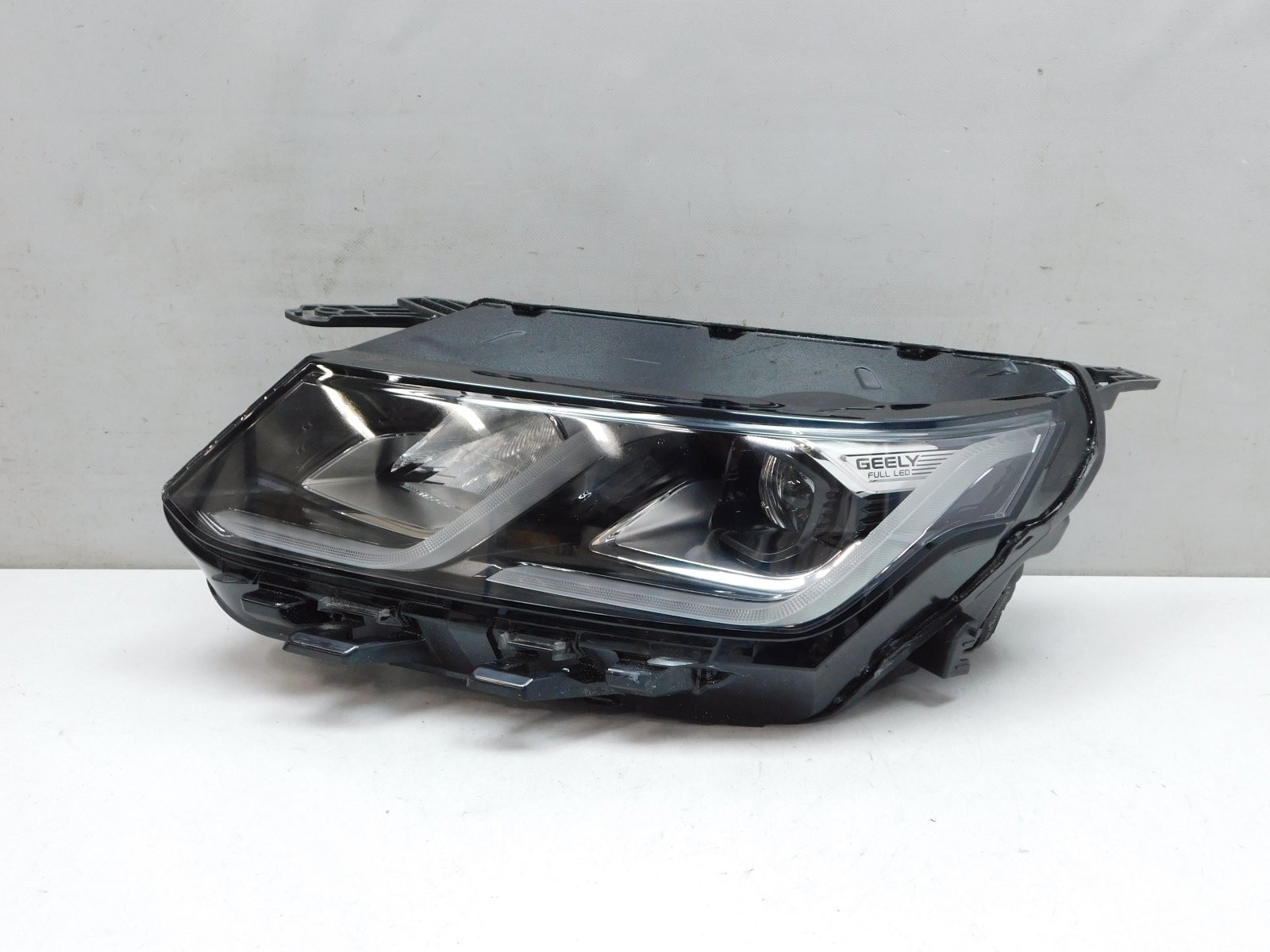 Фара левая Geely Coolray I 2020>