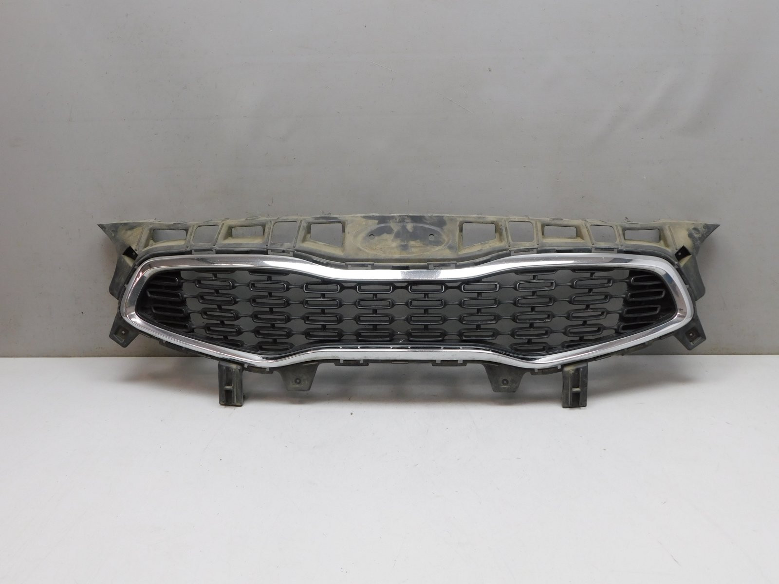 Решетка радиатора Kia Ceed 2012-2018