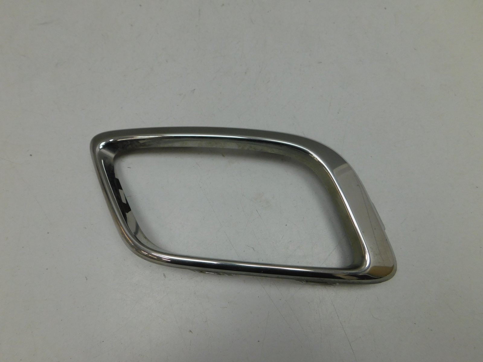 Рамка для противотуманных фар Renault Logan II 2014>