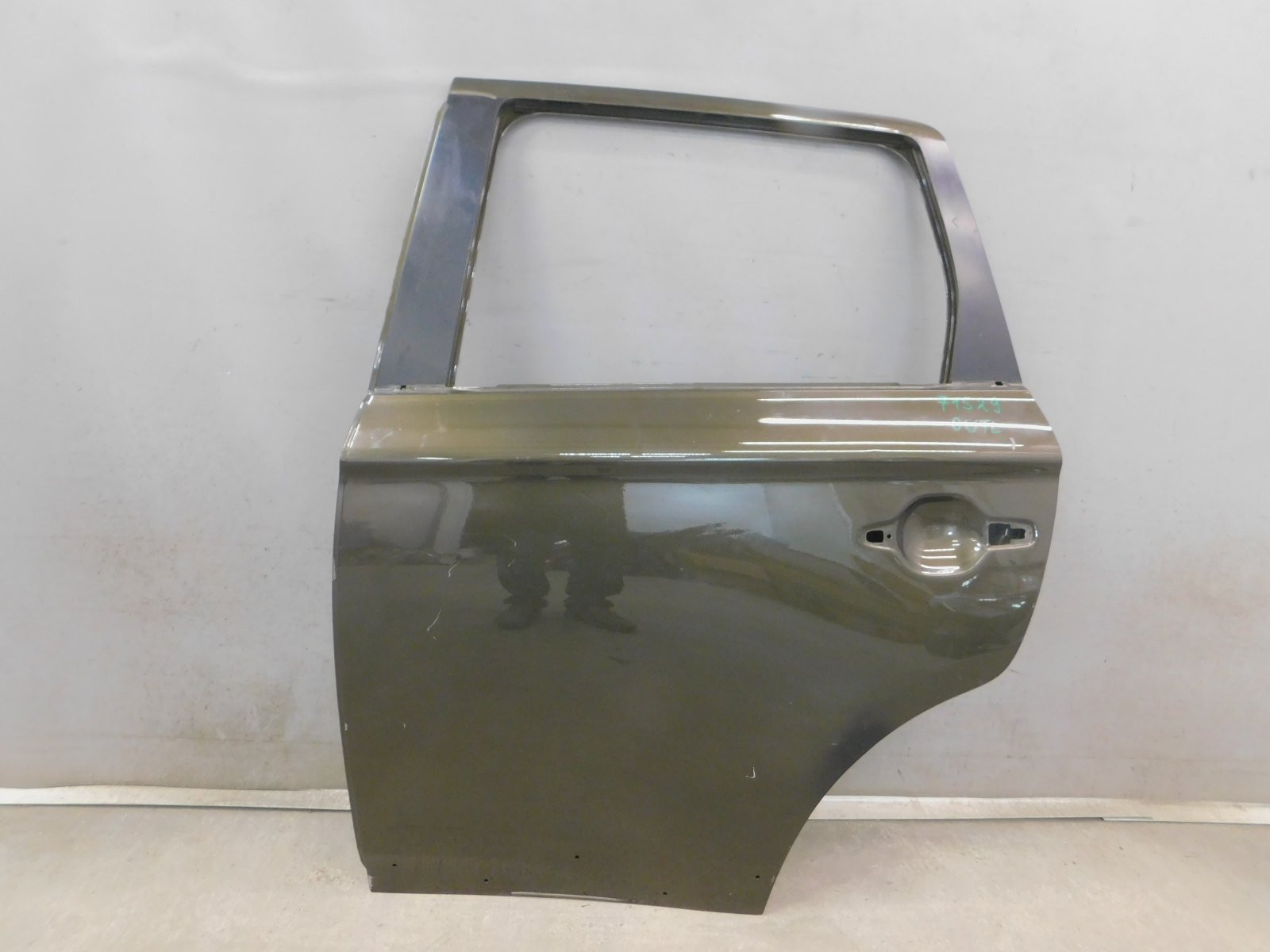 Дверь задняя левая Mitsubishi Outlander 2012>