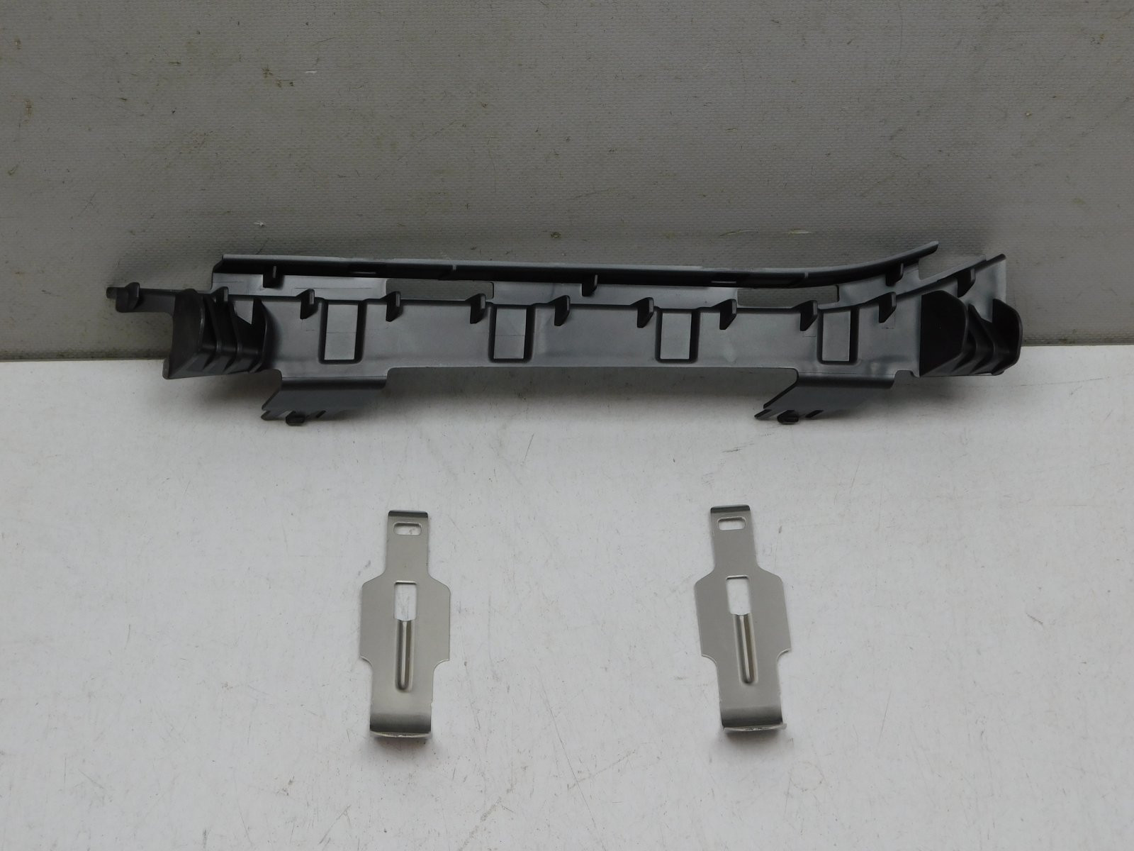 Крепеж фары BMW X3 G01 2017>