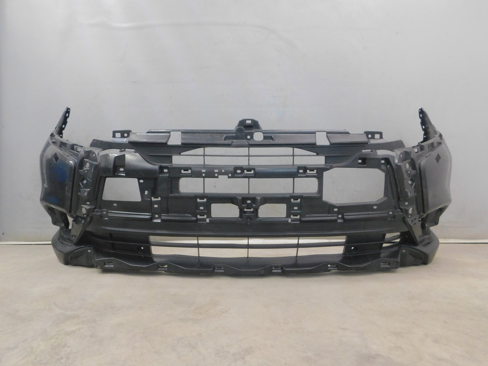 Бампер передний Mitsubishi Outlander 2012>