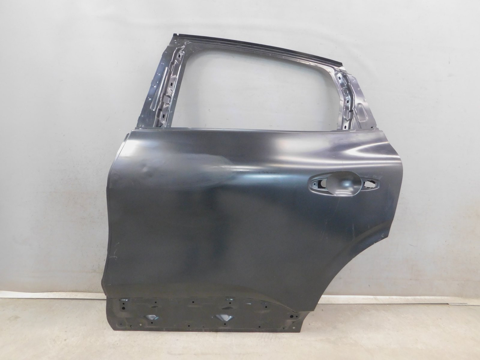 Дверь задняя левая Renault Arkana 2019>