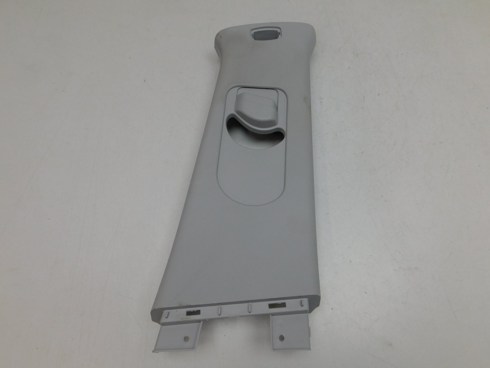 Обшивка средней стойки Chery Tiggo 8 Pro 2021>