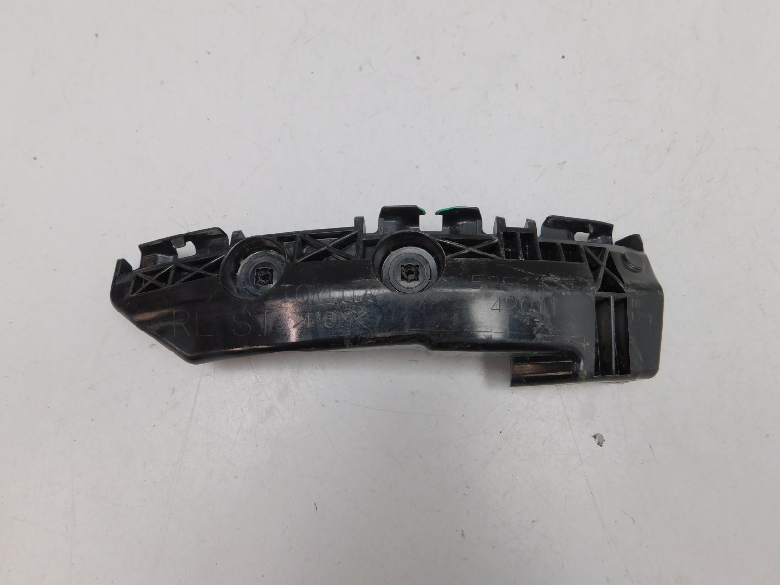 Направляющая заднего бампера Toyota RAV 4 2006-2013