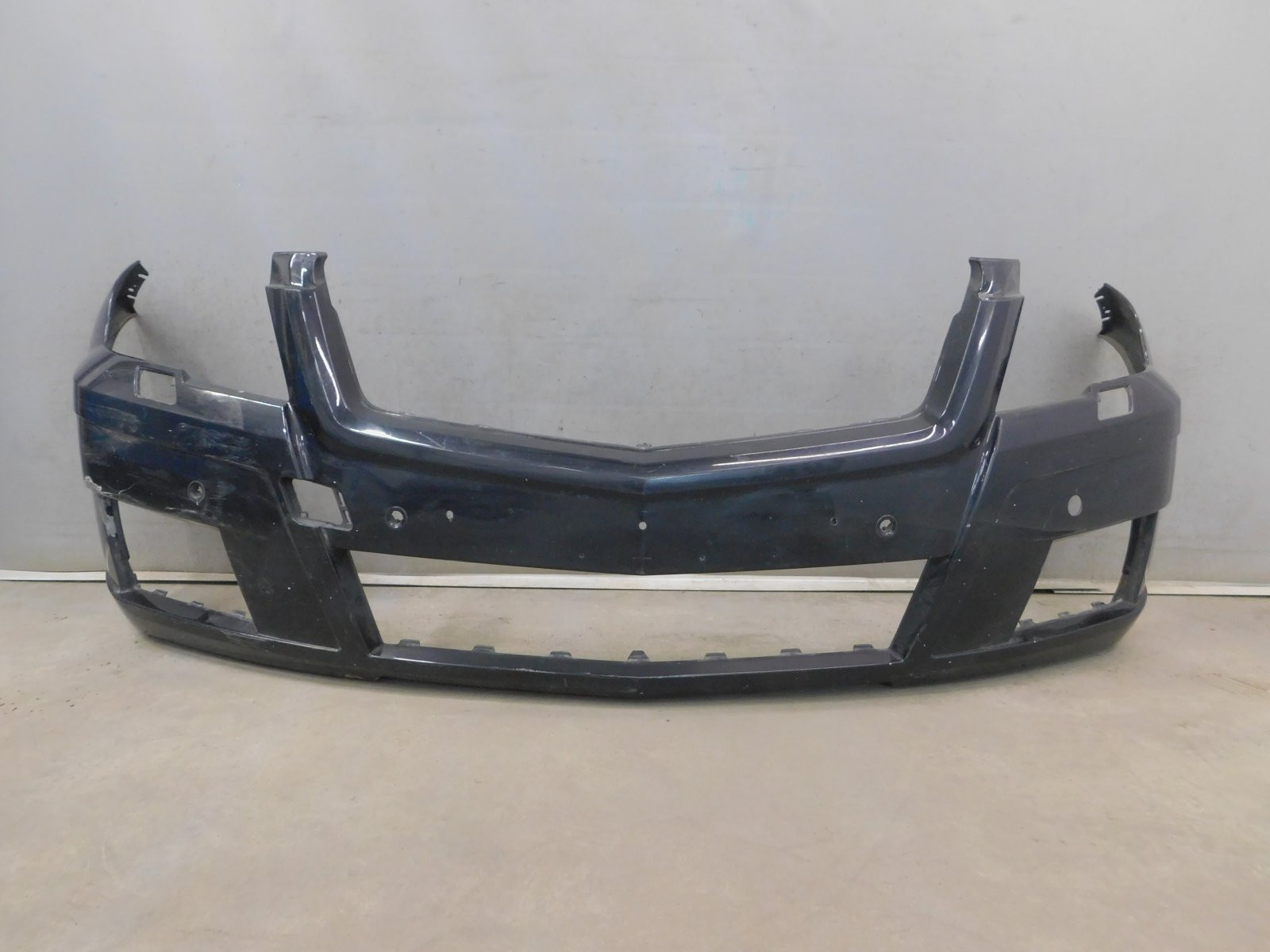 Бампер передний Mercedes-Benz GLK-Klasse X204 2008>