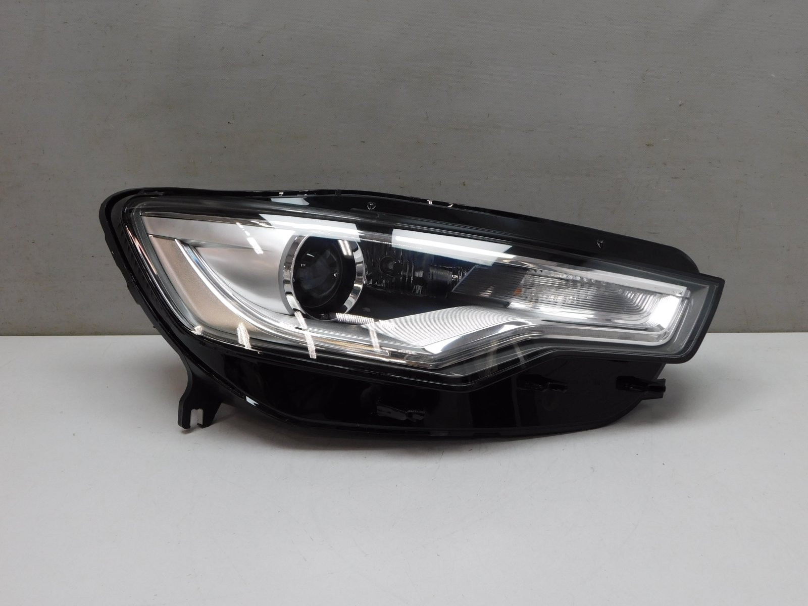 Фара правая Audi A6 [C7,4G] 2011-2018