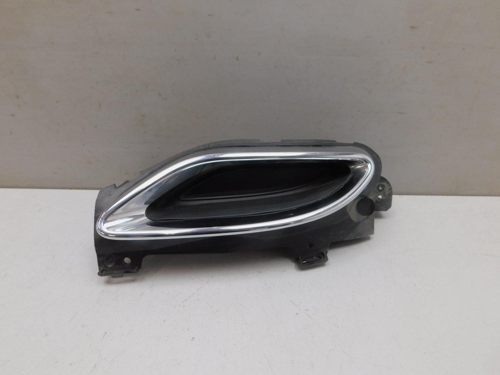 Накладка заднего бампера левая Mercedes-Benz CLS-klasse C257 2018>