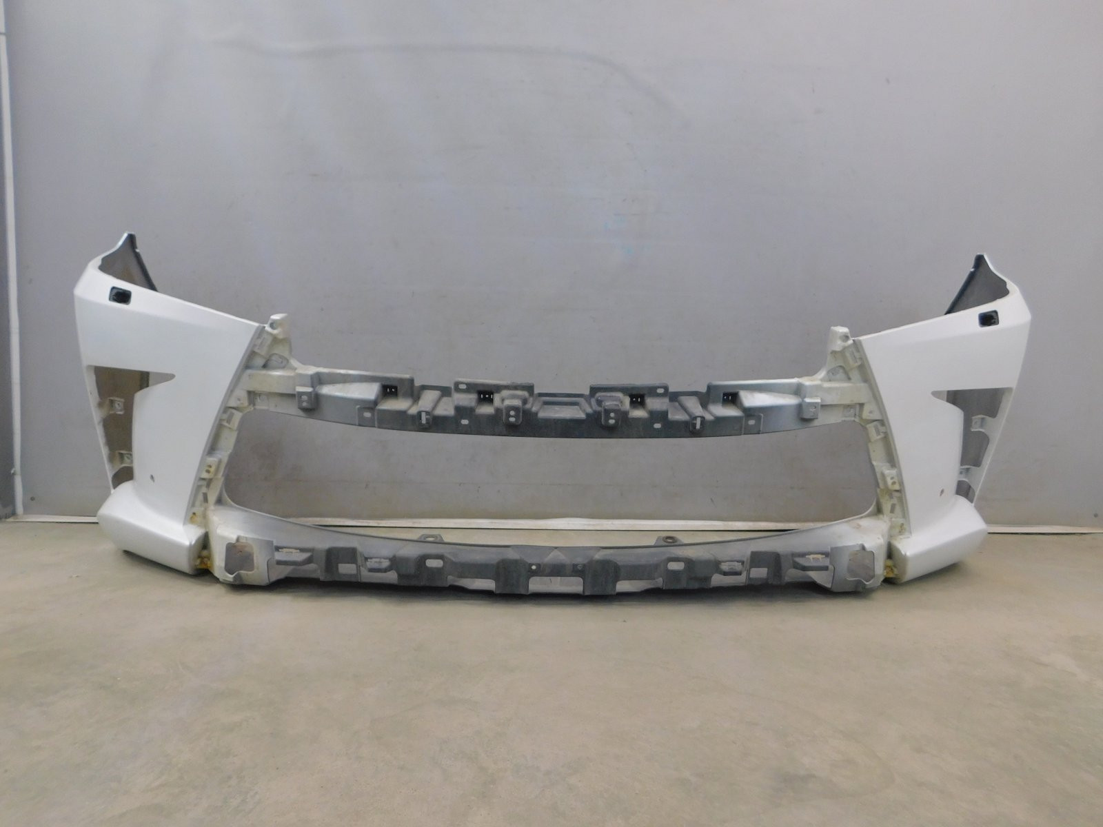 Бампер передний Lexus LX 570 (URJ200) 2007>