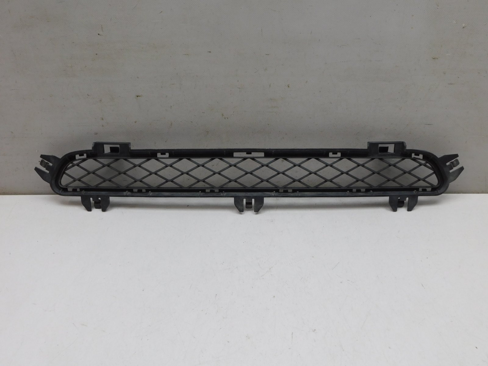 Решетка в бампер центральная BMW X3 F25 2010>