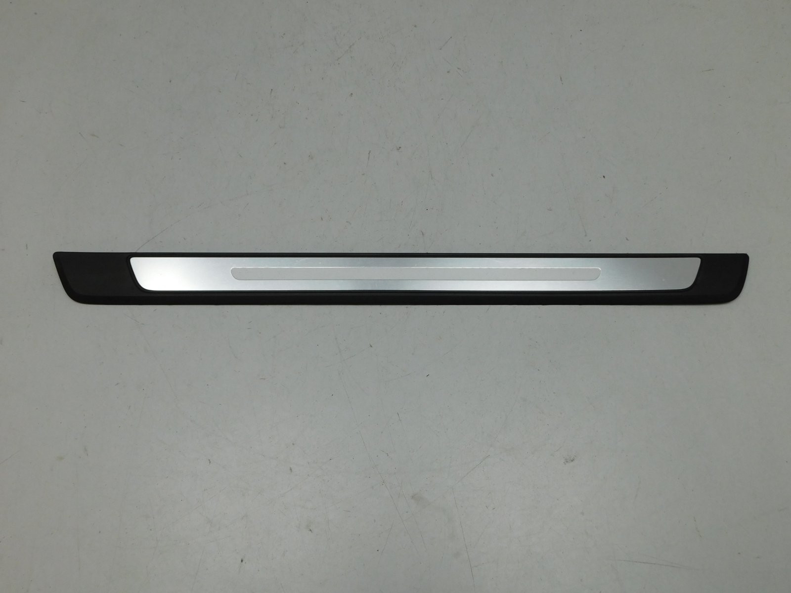 Накладка порога Audi A4 [B9] 2015>