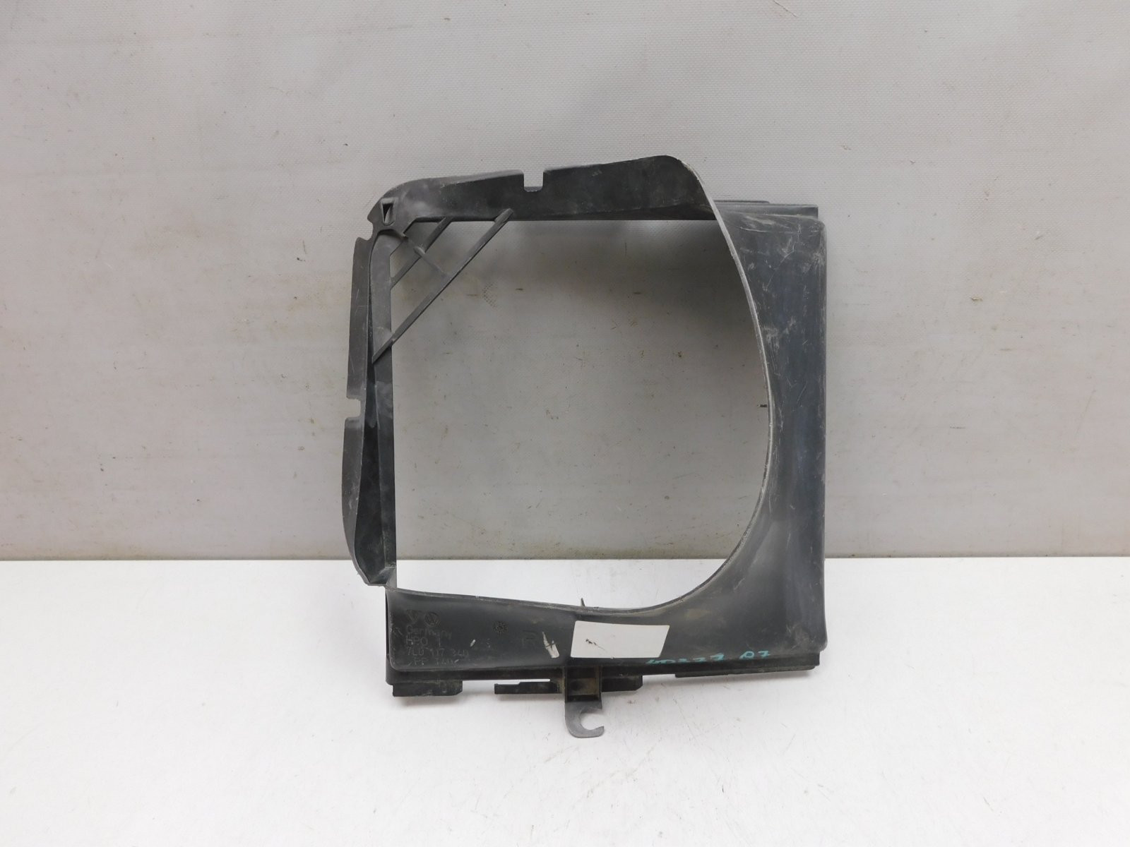 Воздуховод радиатора Audi Q7 [4L] 2005-2015