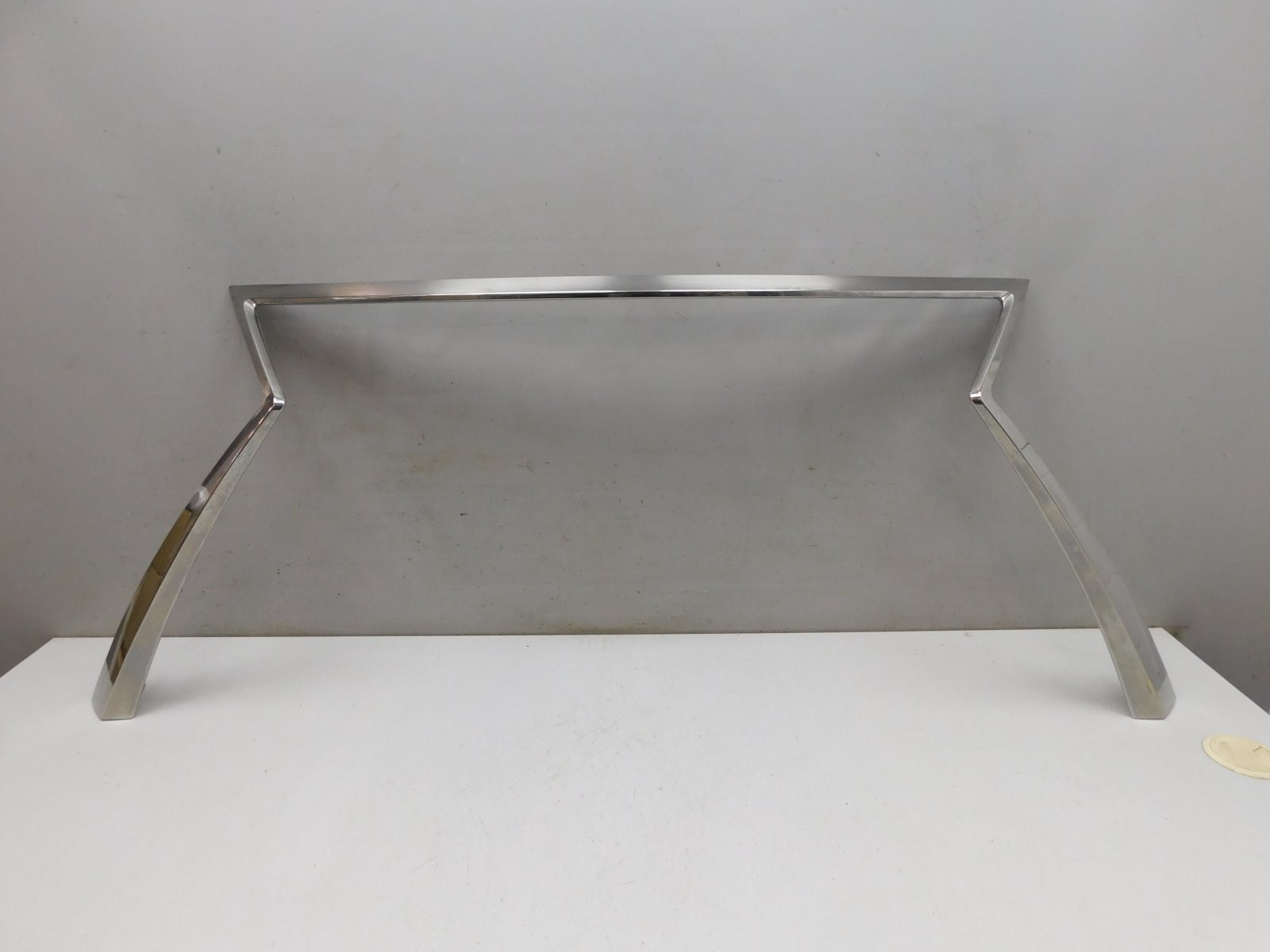 Молдинг решетки радиатора Lexus RX IV 2015>