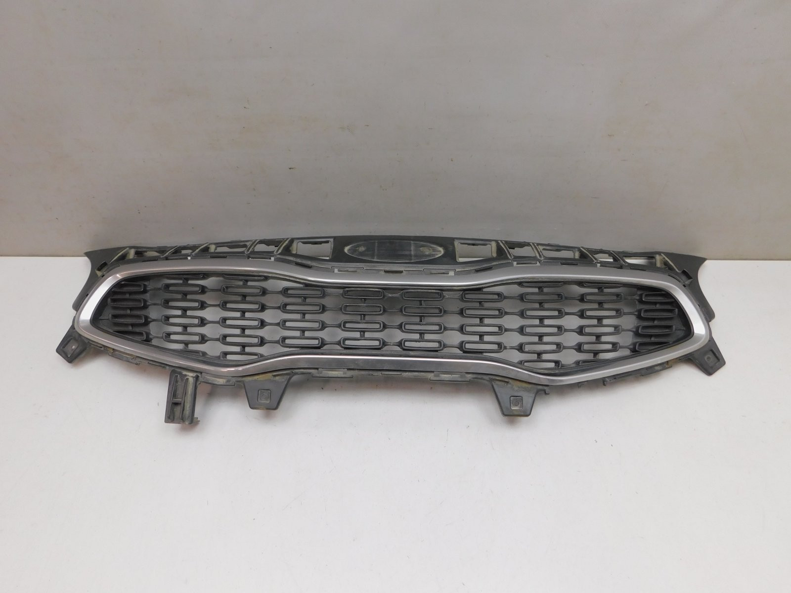 Решетка радиатора Kia Ceed 2012-2018