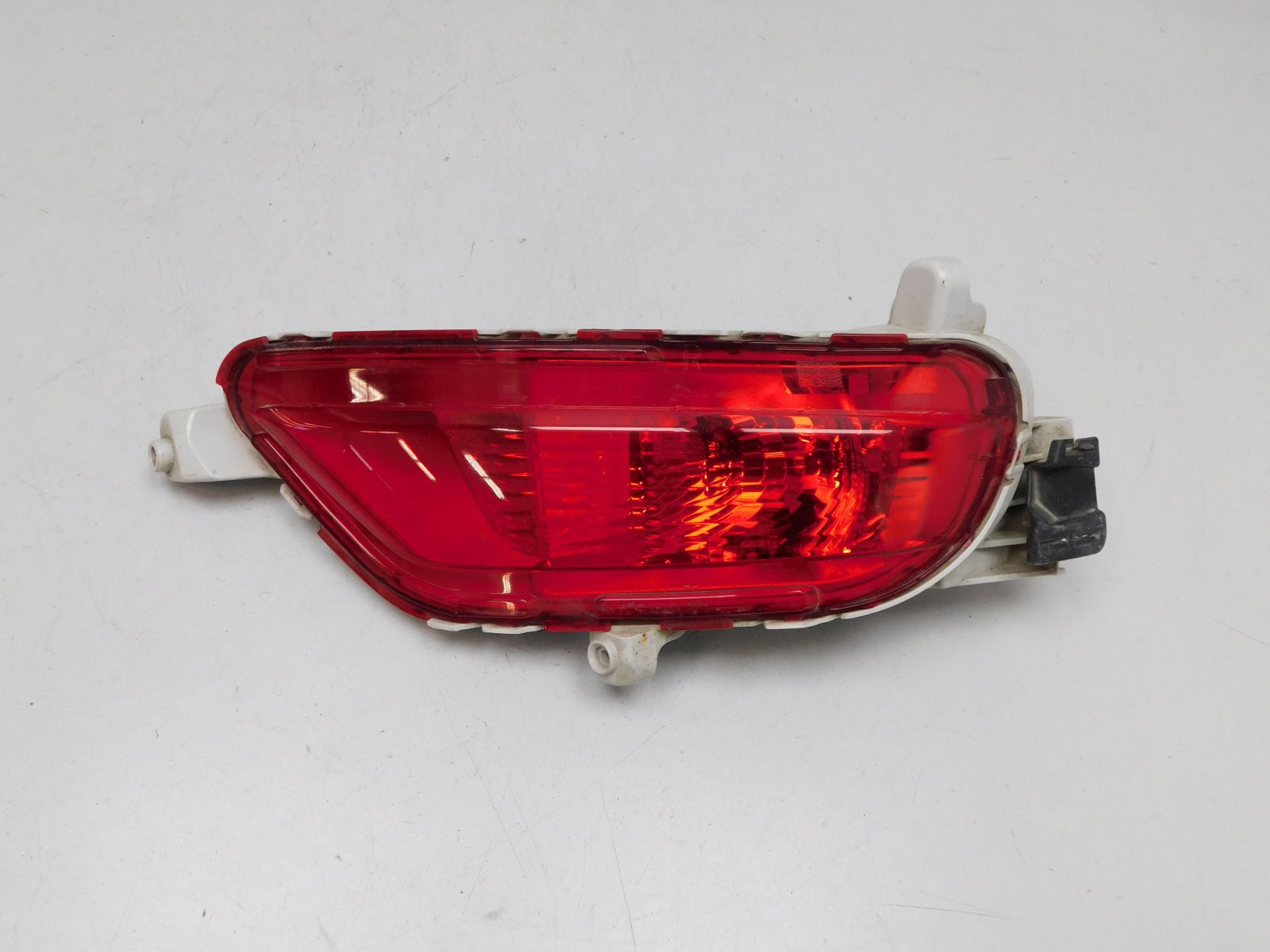 Фонарь задний в бампер правый Mazda CX 5 2017>