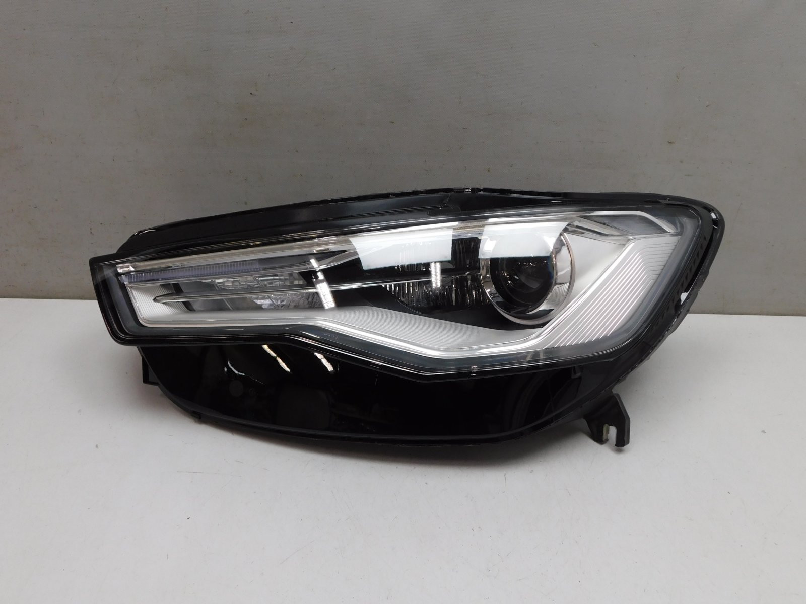 Фара левая Audi A6 [C7,4G] 2011-2018