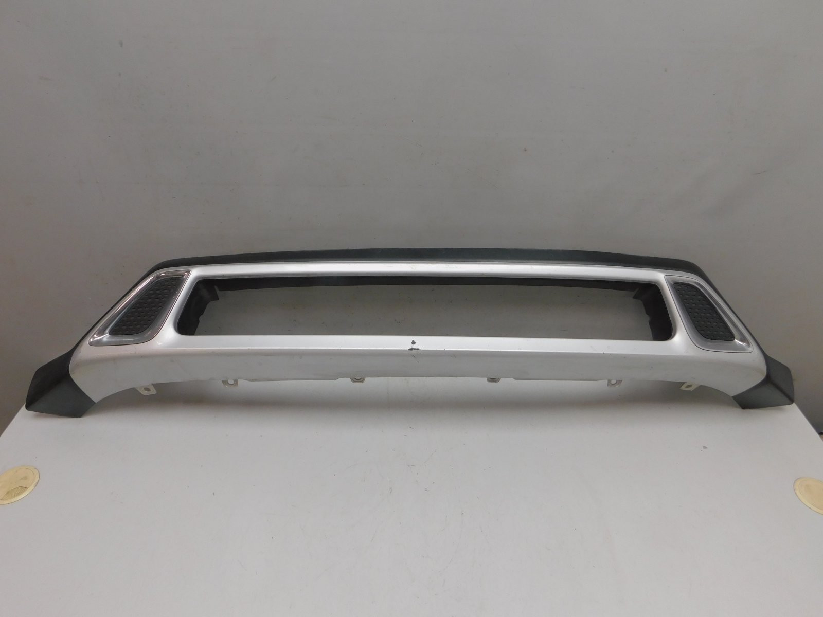 Накладка переднего бампера Mitsubishi Outlander 2012>