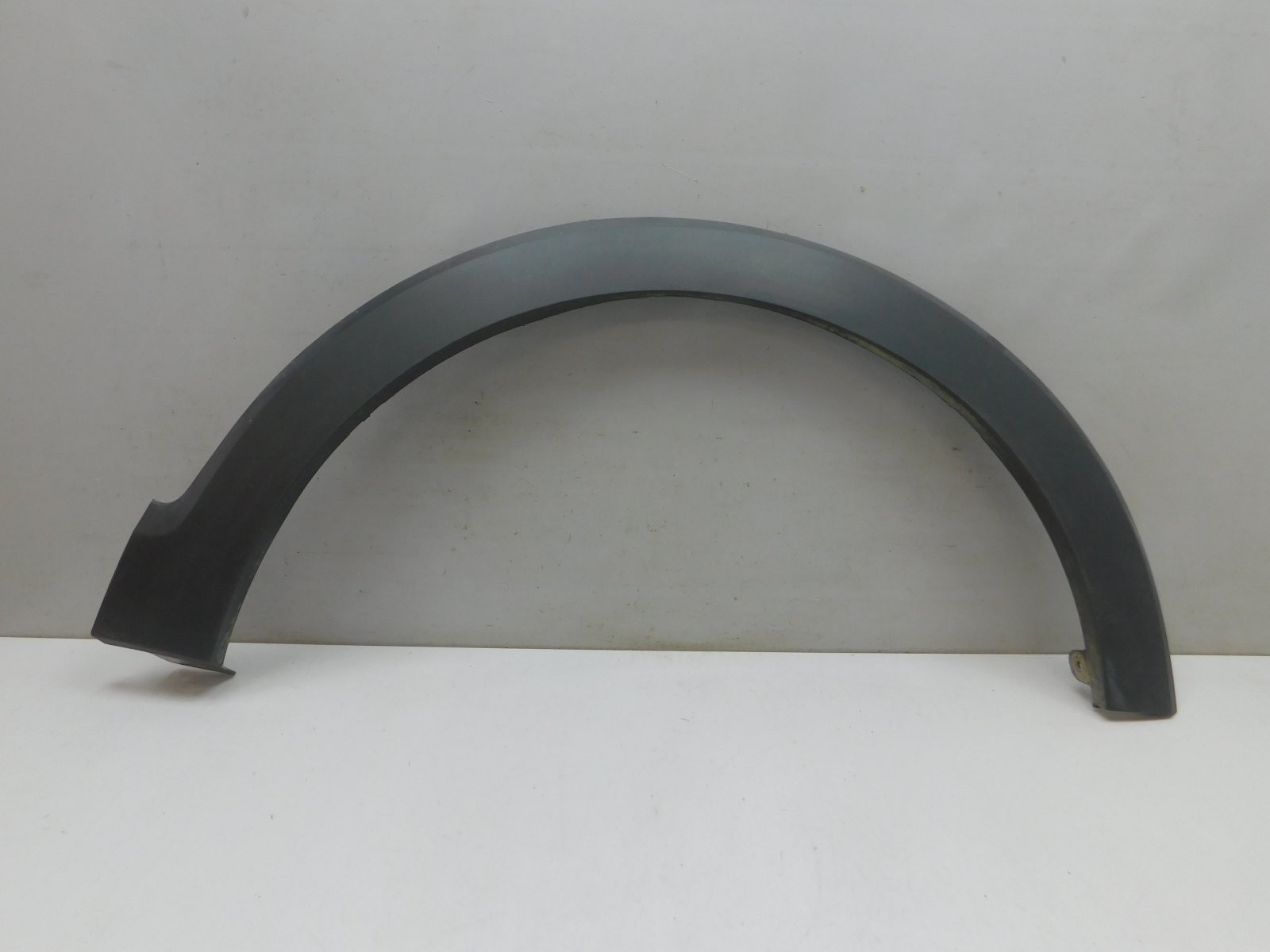 Накладка крыла переднего правого Renault Kaptur 2016>