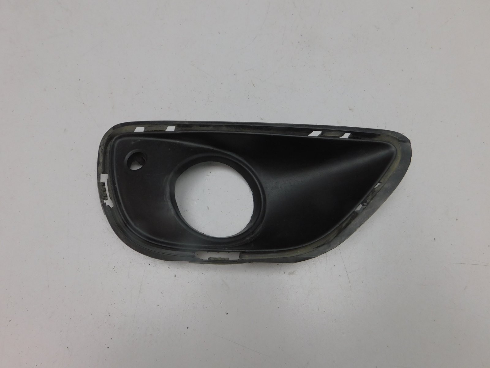 Решетка в бампер правая Porsche Cayenne 2010-2017