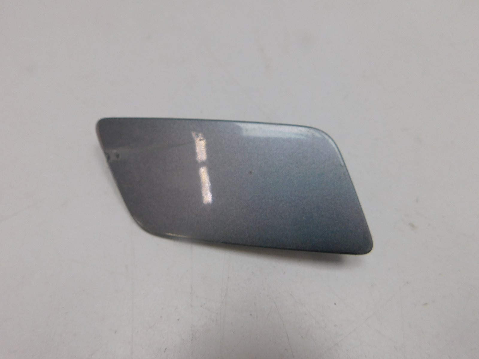 Крышка омывателя фары Audi Q3 2012-2018