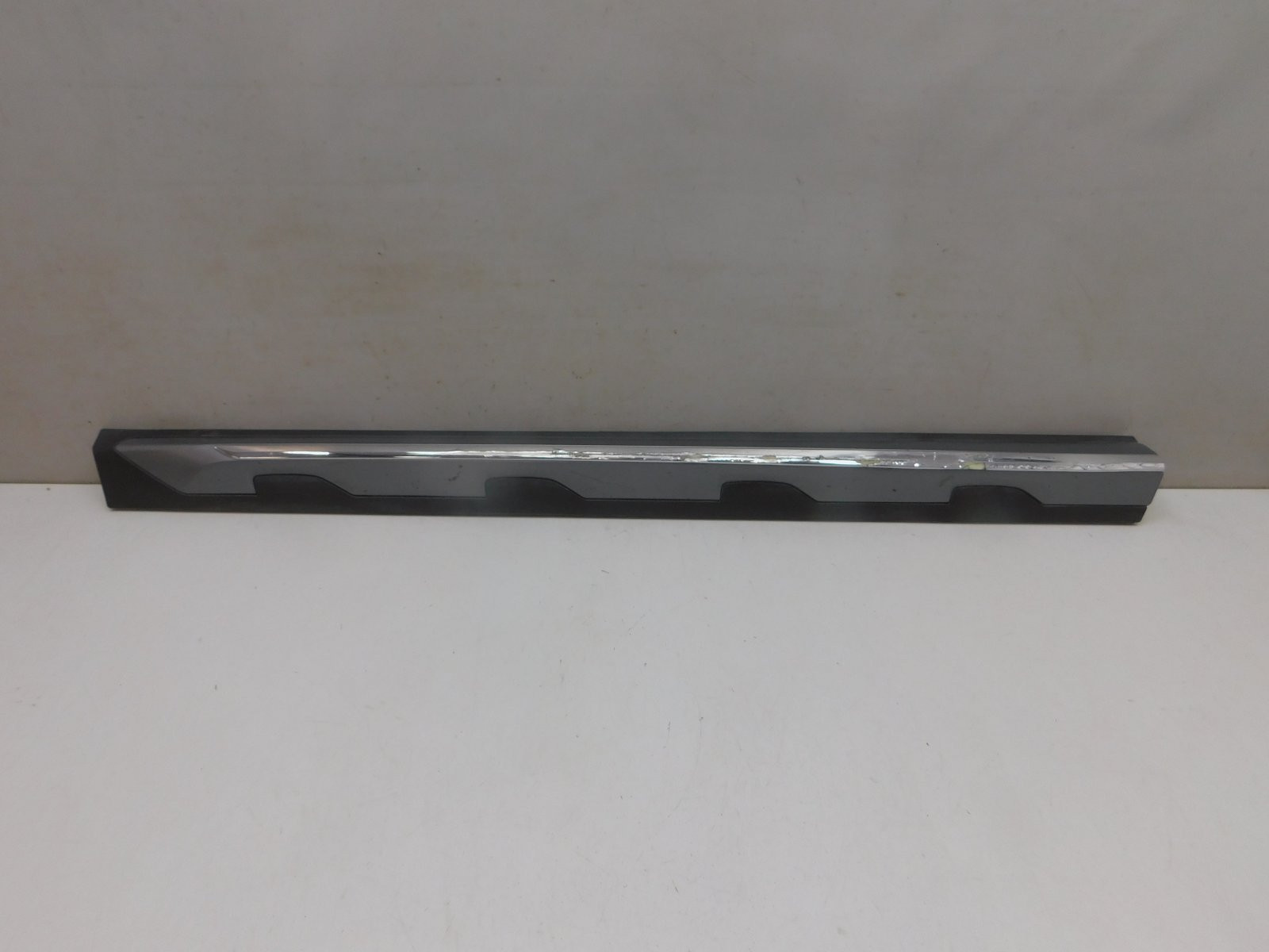 Накладка двери передней левой BMW X3 G01 2017>