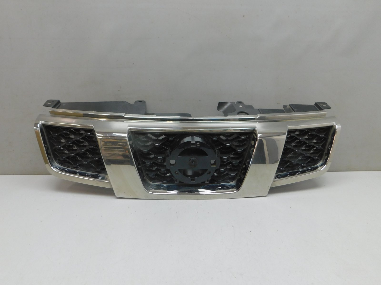 Решетка радиатора Nissan X-Trail (T31) 2007-2014