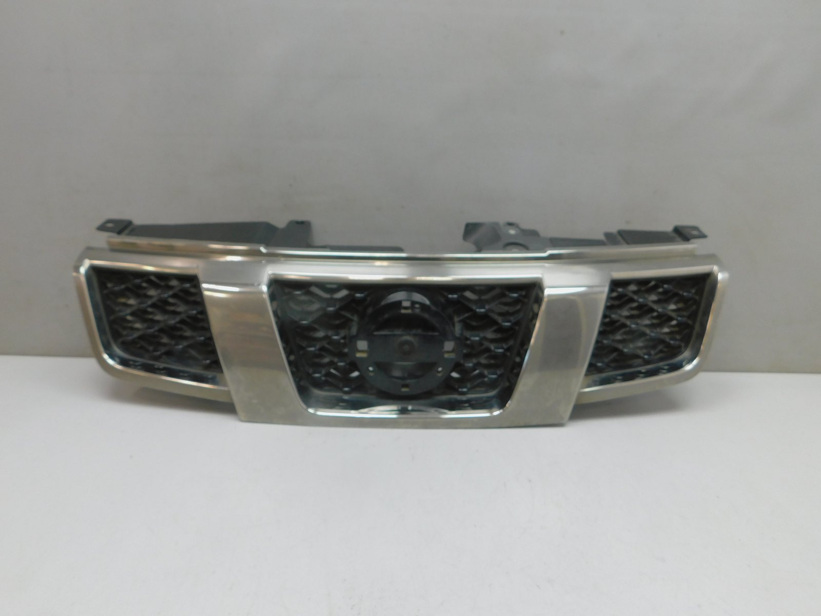 Решетка радиатора Nissan X-Trail (T31) 2007-2014