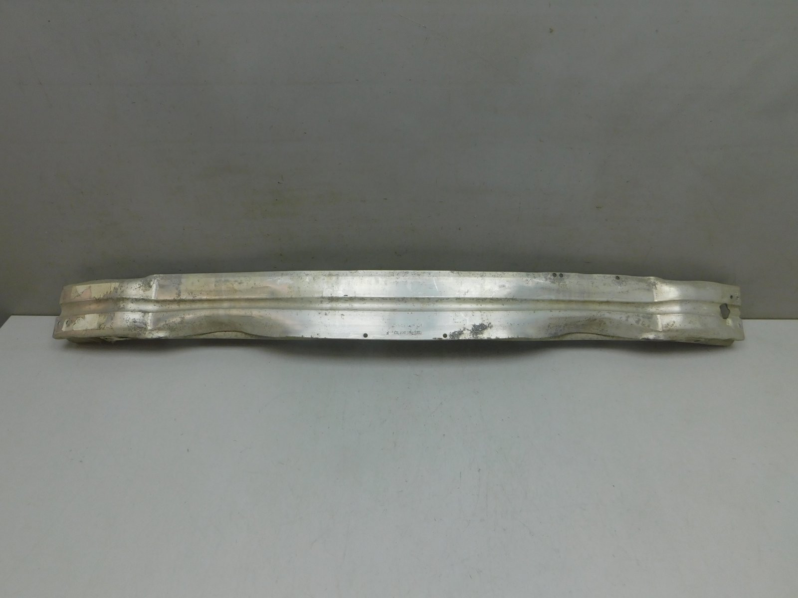 Усилитель переднего бампера Audi A4 [B8] 2007-2015