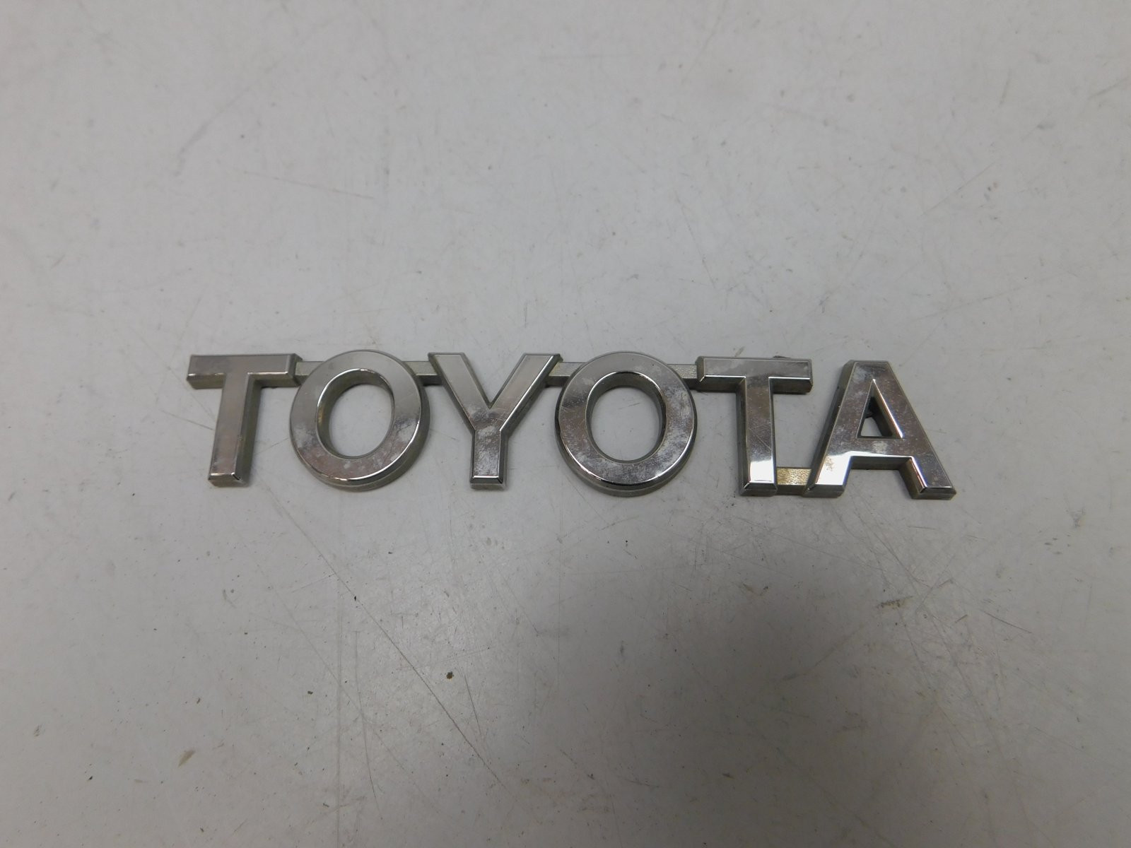 Эмблема Toyota RAV 4 2013-2019