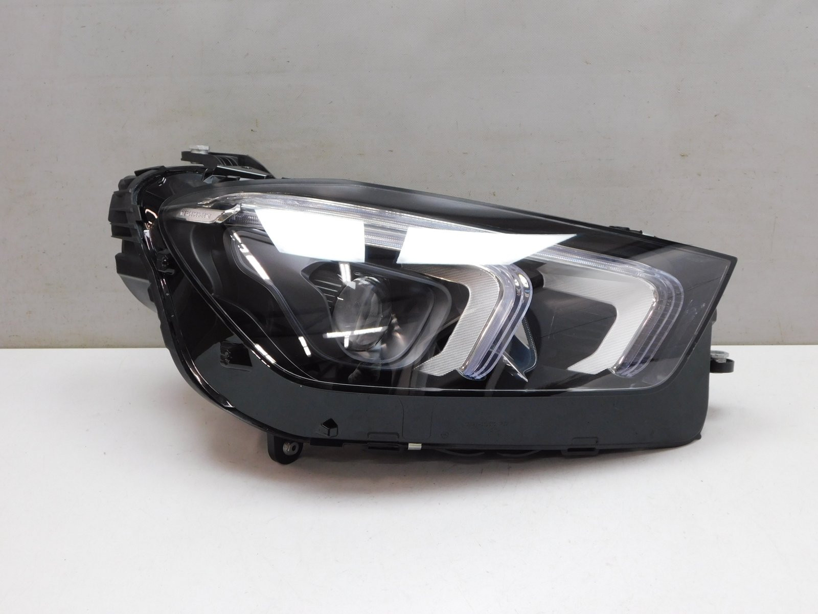 Фара правая Mercedes-Benz GLE W167 2018>