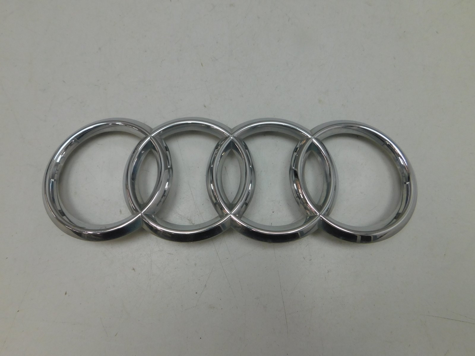 Эмблема Audi A8 [4H] 2011-2018